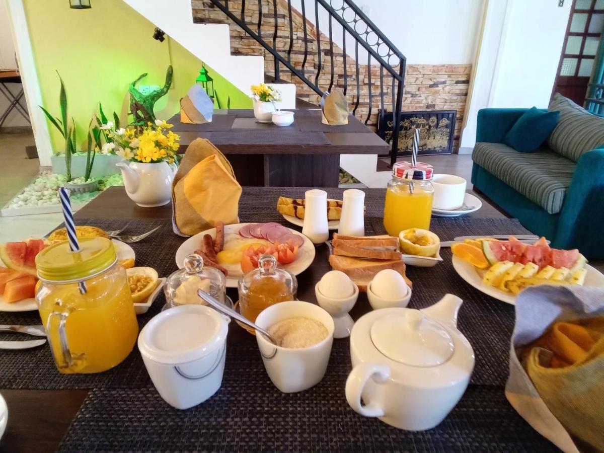 White House Ella Hotel Bagian luar foto