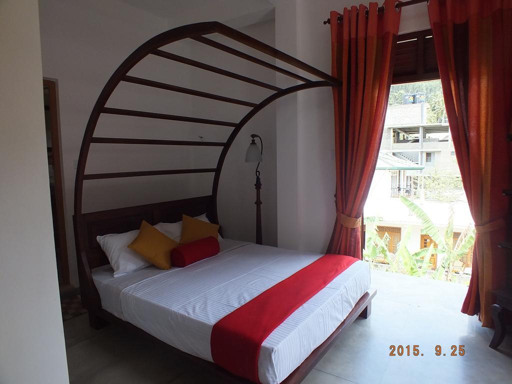 White House Ella Hotel Ruang foto