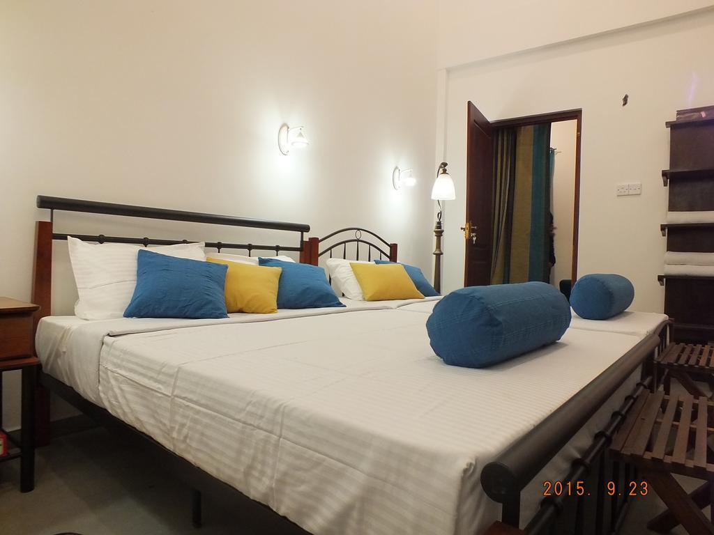 White House Ella Hotel Ruang foto