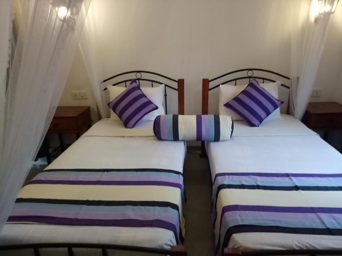 White House Ella Hotel Bagian luar foto