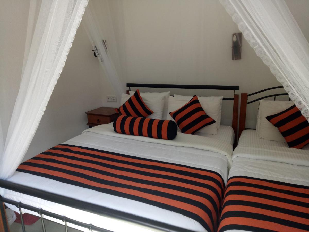 White House Ella Hotel Bagian luar foto